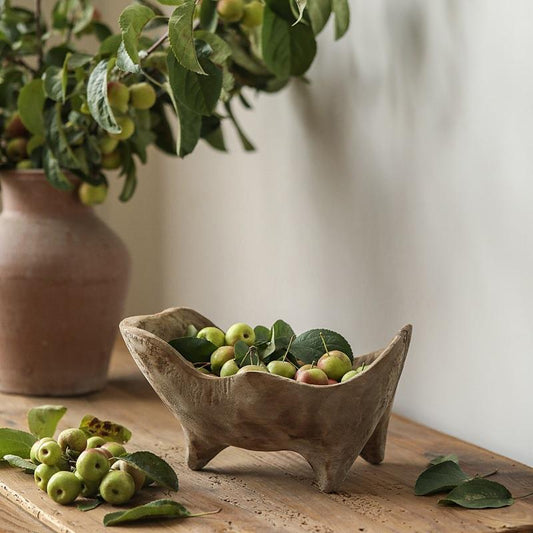 Unieke, robuuste brood- en fruitschaal van massief hout